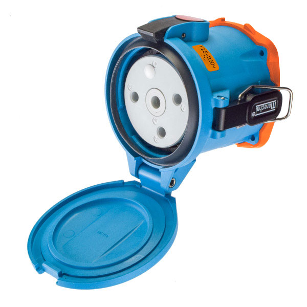 63-94076-843-NC - DSN150 RECEPTACLE POLY BLUE SIZE 5 TYPE 4X IP 69 2P+N+G 150A 125/250 VAC 60 Hz NO AUX PADLOCK PAWL NORMALLY CLOSED LID